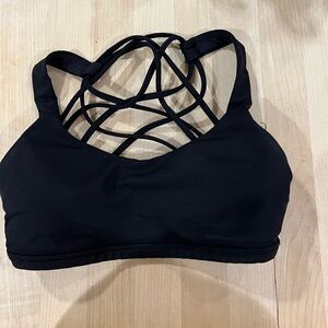 lululemon free to be bra size 2 black
